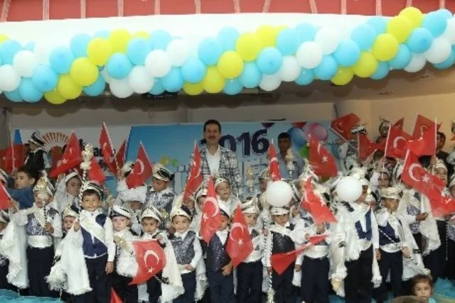 İzinsiz gösteriye biber gazlı müdahale