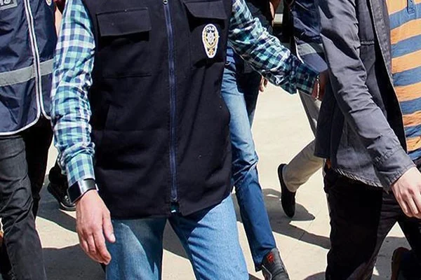 3 Bakanlıkta FETÖ operasyonu: 29 gözaltı