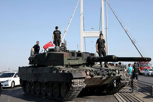 Darbe girişimi film oluyor
