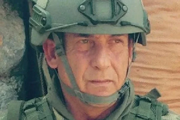 Darbeci askerleri yakalayan albay, general oldu
