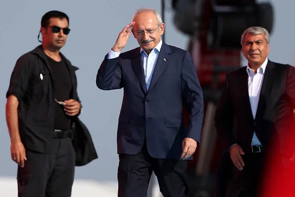 Kılıçdaroğlu miting sonunda neden kürsüye çıkmadı?