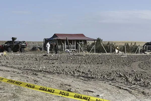 İki canlı bombanın patlama anı kamerada
