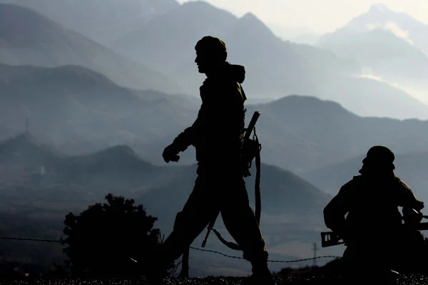 Tunceli'de 10 PKK'lı öldürüldü