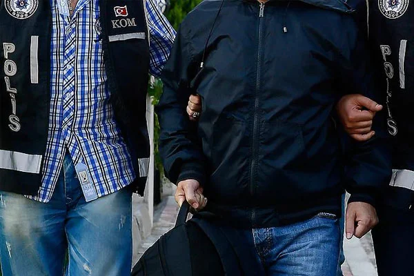 Bolu'da 22 kişi FETÖ'den tutuklandı
