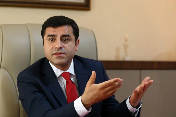 Demirtaş'a hapis cezası