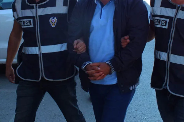 FETÖ'nün şube imamları tutuklandı