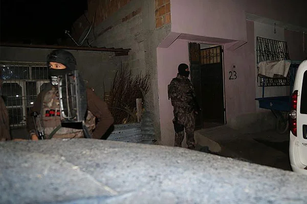 Adana'da PKK operasyonu: 13 gözaltı