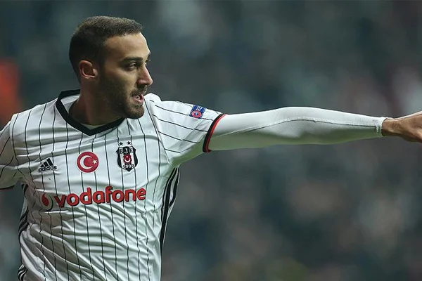 Cenk Tosun'dan Lyon'a gözdağı