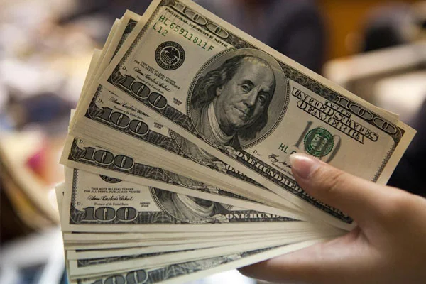 Dolar düşüşle başladı