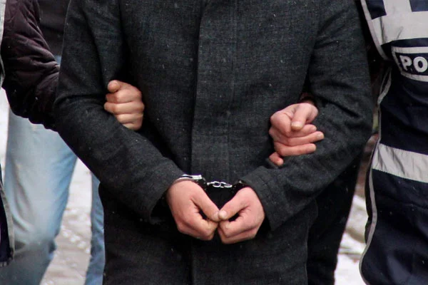 FETÖ'nün asker yapılanmasına operasyon