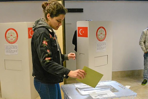 İtalya'daki Türkler sandık başında