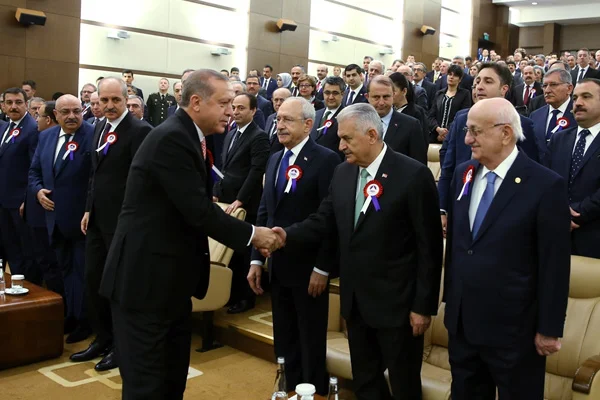 Kurtulmuş ve Baydemir arasında önemli diyalog: Bir şeyler yapmak lazım