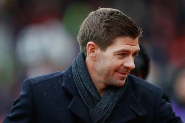 Liverpool'da Gerrard'a yeni görev