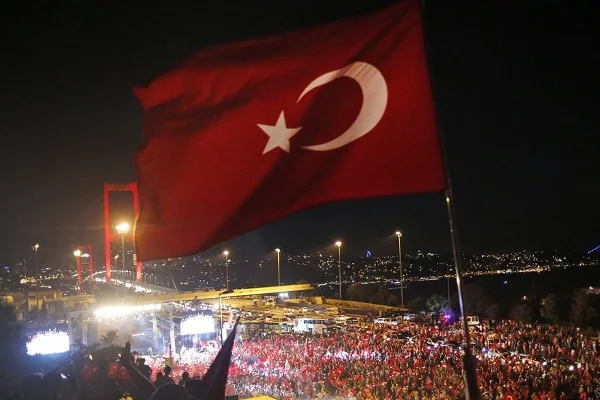 Özel Kalem Müdürü karargahta terör estirdi: 'Aslan Paşa gelsin kurtarsın seni!'