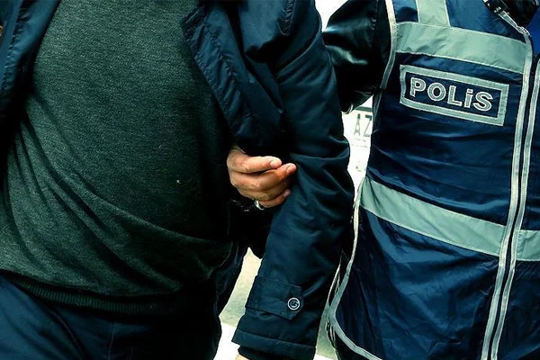 Sakarya'da FETÖ operasyonu: 5 gözaltı