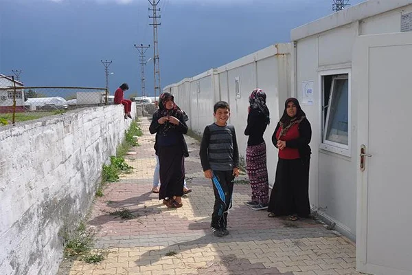 Samsat'ta konteynerlerin kurulmasına başlandı