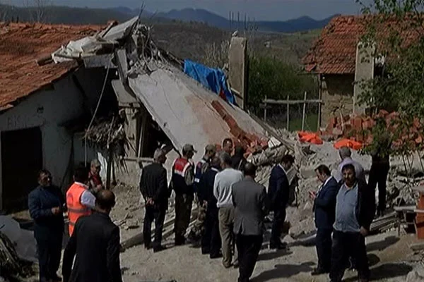 Samsun'da inşatta göçük: 3 ölü