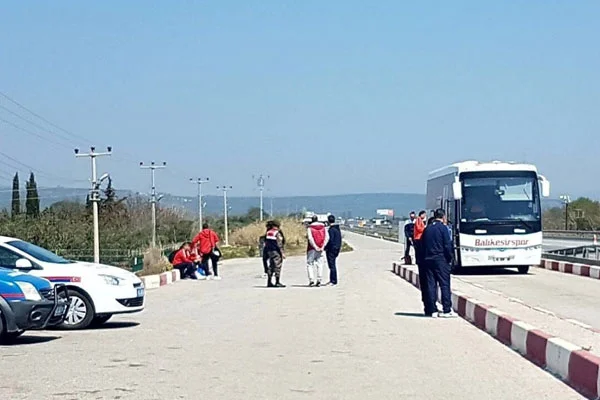 Takım otobüsleri maça giderken haczedildi