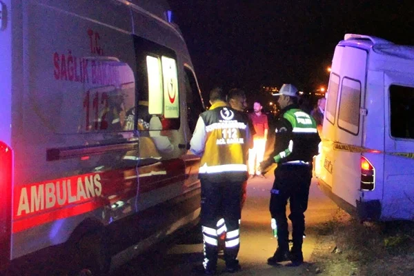 TEM'i kilitleyen kaza! Yaralılar var...