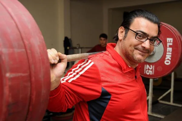 Zayıflama hapı kullanan milli halterci hayatını kaybetti