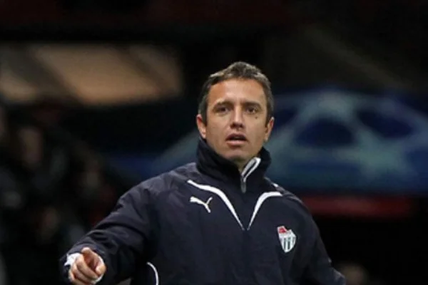 Bursaspor Teknik Direktörü istifa etti