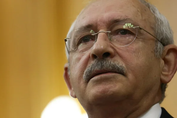 'CHP referandumun iptali için Erdoğan'ın başdanışmanına danıştı'