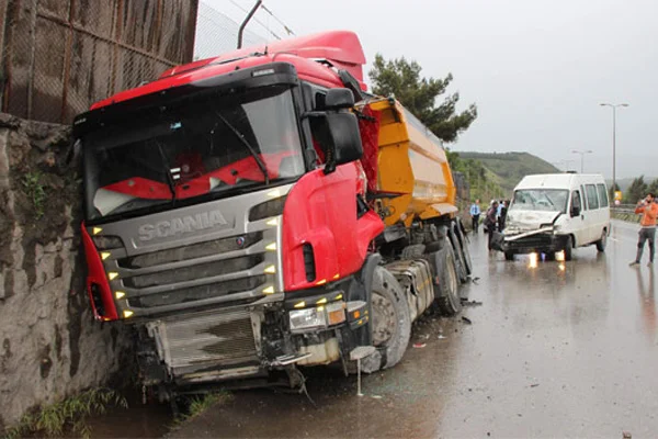 Karabük'te trafik kazası: 5 yaralı