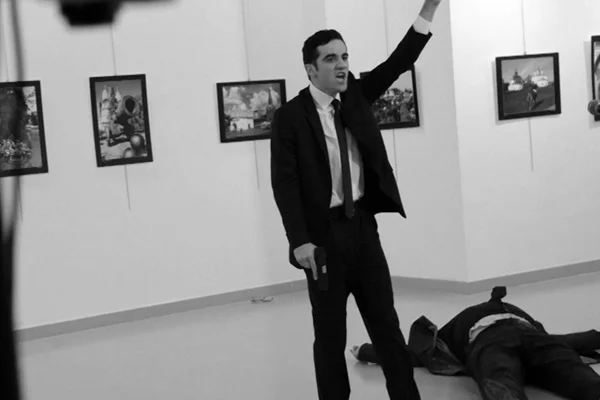 Karlov'a suikast emri oteldeki abiden