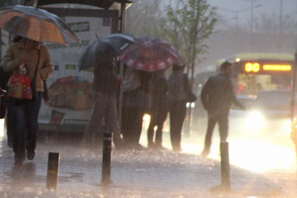 Meteoroloji'den kuvvetli yağış uyarısı!
