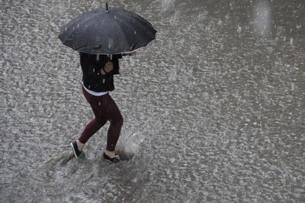 Meteoroloji'den sağanak yağış uyarısı