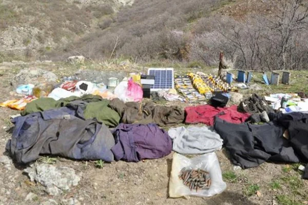 Silopi'de toprağa gömülü mühimmat ele geçirildi