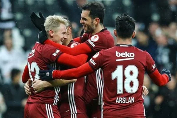 Beck: Hiçbir yere gitme niyetim yok