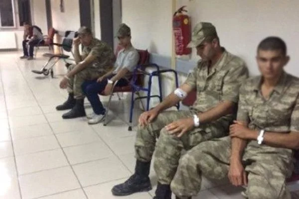 Manisa'da yeni tugay komutanı Albay Güven Dere oldu