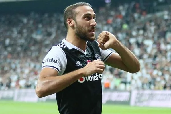 Cenk Tosun'dan ayrılık sinyali!