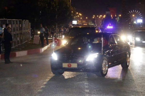 Cumhurbaşkanı Erdoğan Milli Tekvandocu Nur Tatar'ın düğününe katıldı