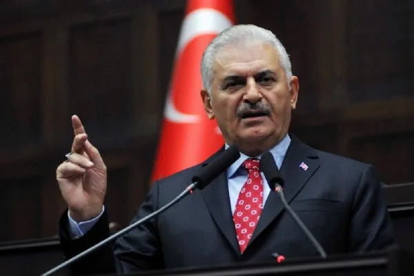 Binali Yıldırım: Tezcan parti sözcüsü mü parti sövücüsü mü
