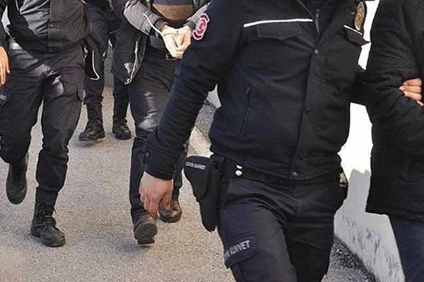 İstanbul'da FETÖ operasyonu devam ediyor
