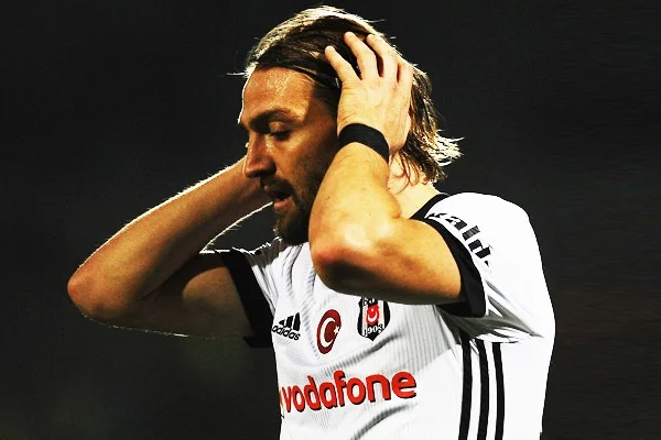 Kadroda yer almayan Caner Erkin tesislerden ayrıldı