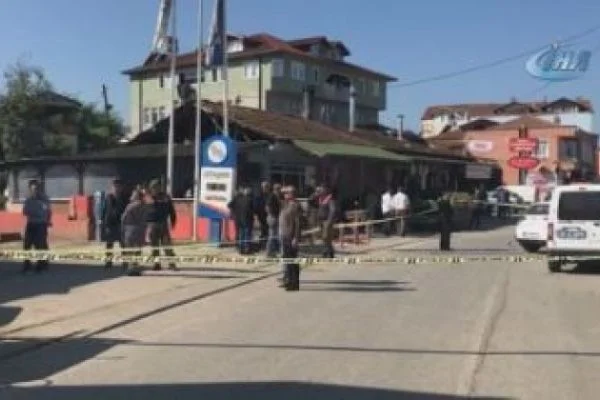 Sakarya'daki kavgada kan aktı! 4 kişi yaralandı