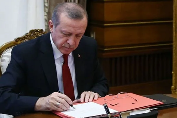 Cumhurbaşkanı Erdoğan 4 üniversiteye rektör atadı