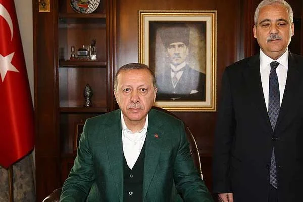 Cumhurbaşkanı Erdoğan Manisa Valiliğini ziyaret etti