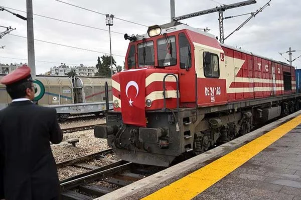 Demir İpek Yolu'nda ilk tren Mersin'e ulaştı