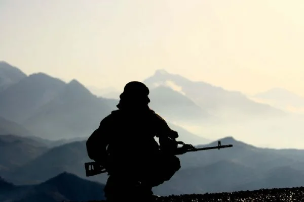 Kuzey Irak'tan acı haber: 2 asker şehit oldu