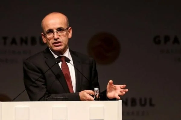 Mehmet Şimşek: Türkiye'de katılım finansa ilgi büyük