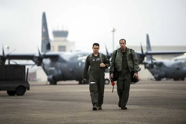 İsrailli pilotlar sınır dışı mültecileri taşımayı reddetti