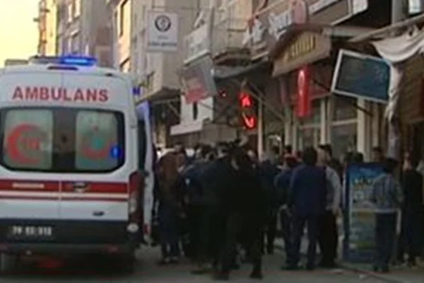 Kilis'e atılan roket restorana düştü