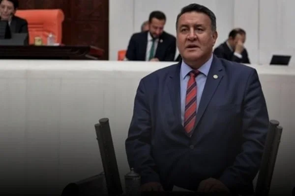 Ömer Fethi Gürer Kimdir ?