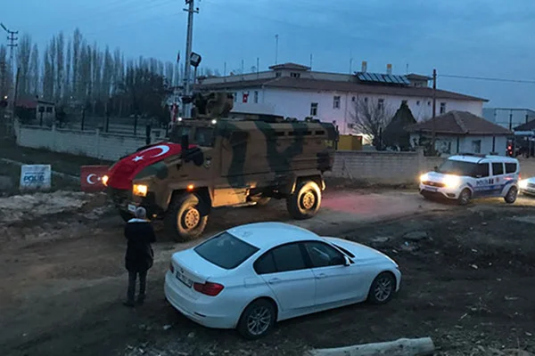 PÖH'ler Iğdır'dan Afrin'e uğurlandı