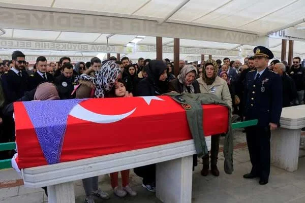Melike Kuvvet'in itibarı cenazesinde iade edildi