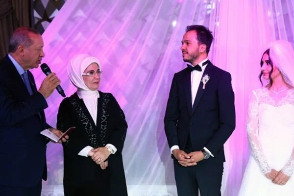 Cumhurbaşkanı Erdoğan nikah şahidi oldu